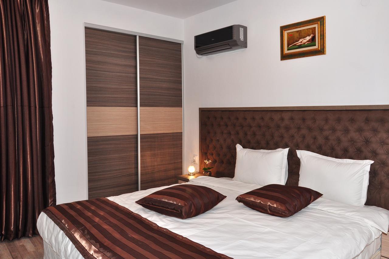Lombardi Family Hotel Русе Экстерьер фото