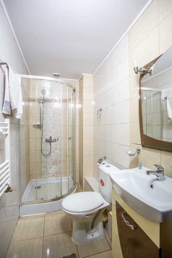 Lombardi Family Hotel Русе Экстерьер фото
